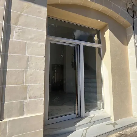 Modern, 2-br With Valletta View Tal-Pietà