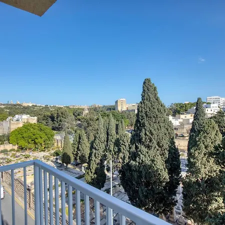 Modern, 2-br With Valletta View *